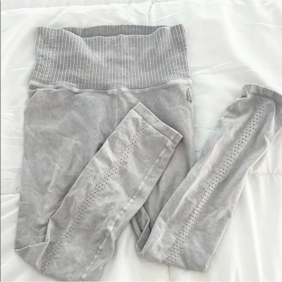 Free People Movement Good Karma Leggings In Ice Grey - Picture 9 of 9